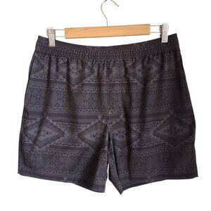 Chubbies Shorts Men's Medium Green Gray Lined Pockets Swim Aztec 5.5" Inseam